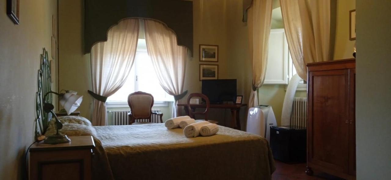 Villa Di Corliano Relais All'Ussero San Giuliano Terme Luaran gambar