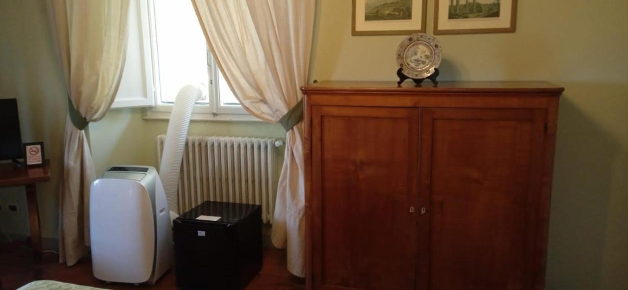 Villa Di Corliano Relais All'Ussero San Giuliano Terme Luaran gambar