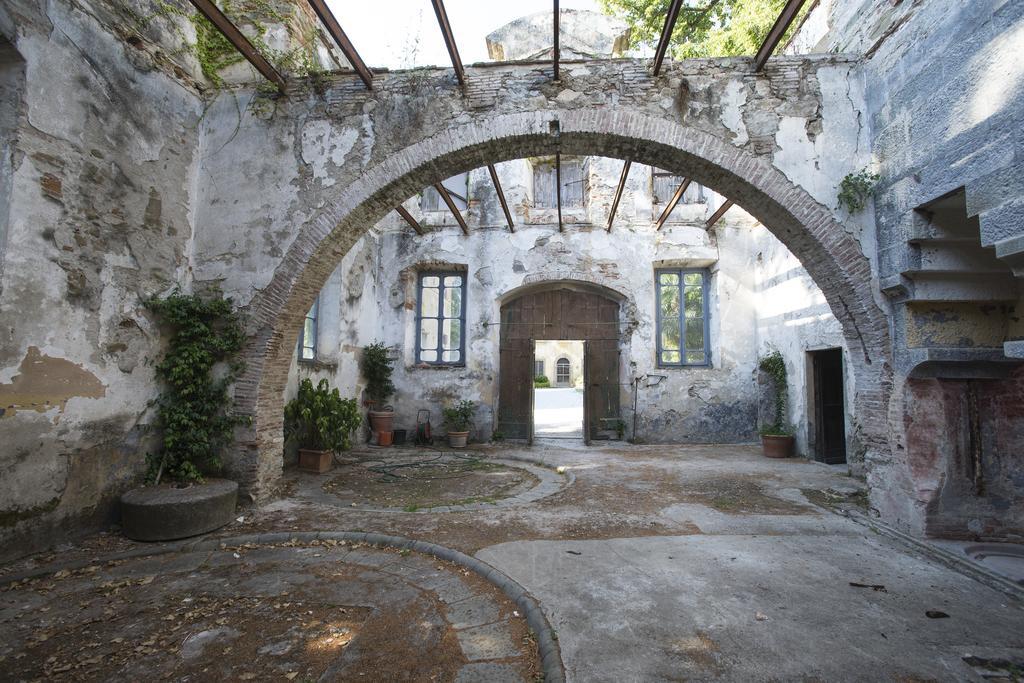 Villa Di Corliano Relais All'Ussero San Giuliano Terme Luaran gambar