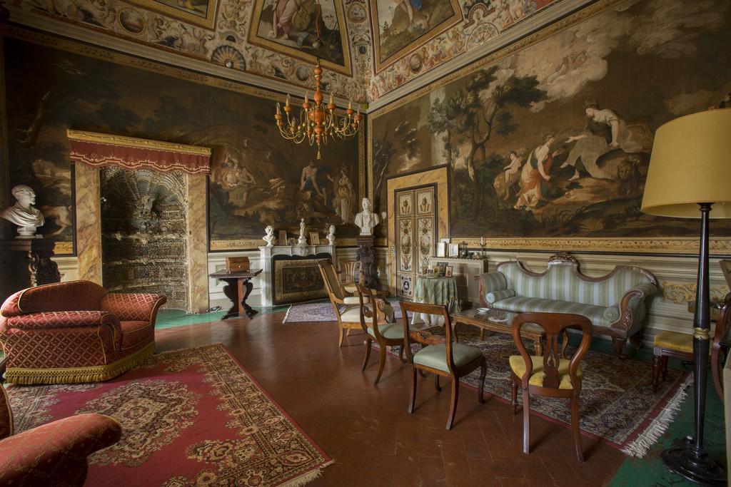 Villa Di Corliano Relais All'Ussero San Giuliano Terme Luaran gambar