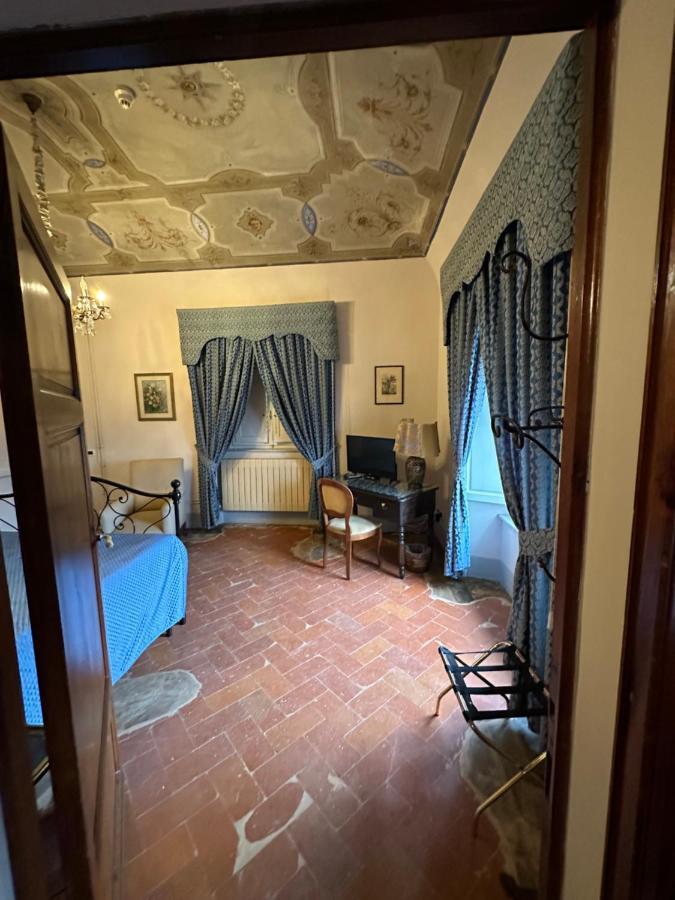 Villa Di Corliano Relais All'Ussero San Giuliano Terme Luaran gambar