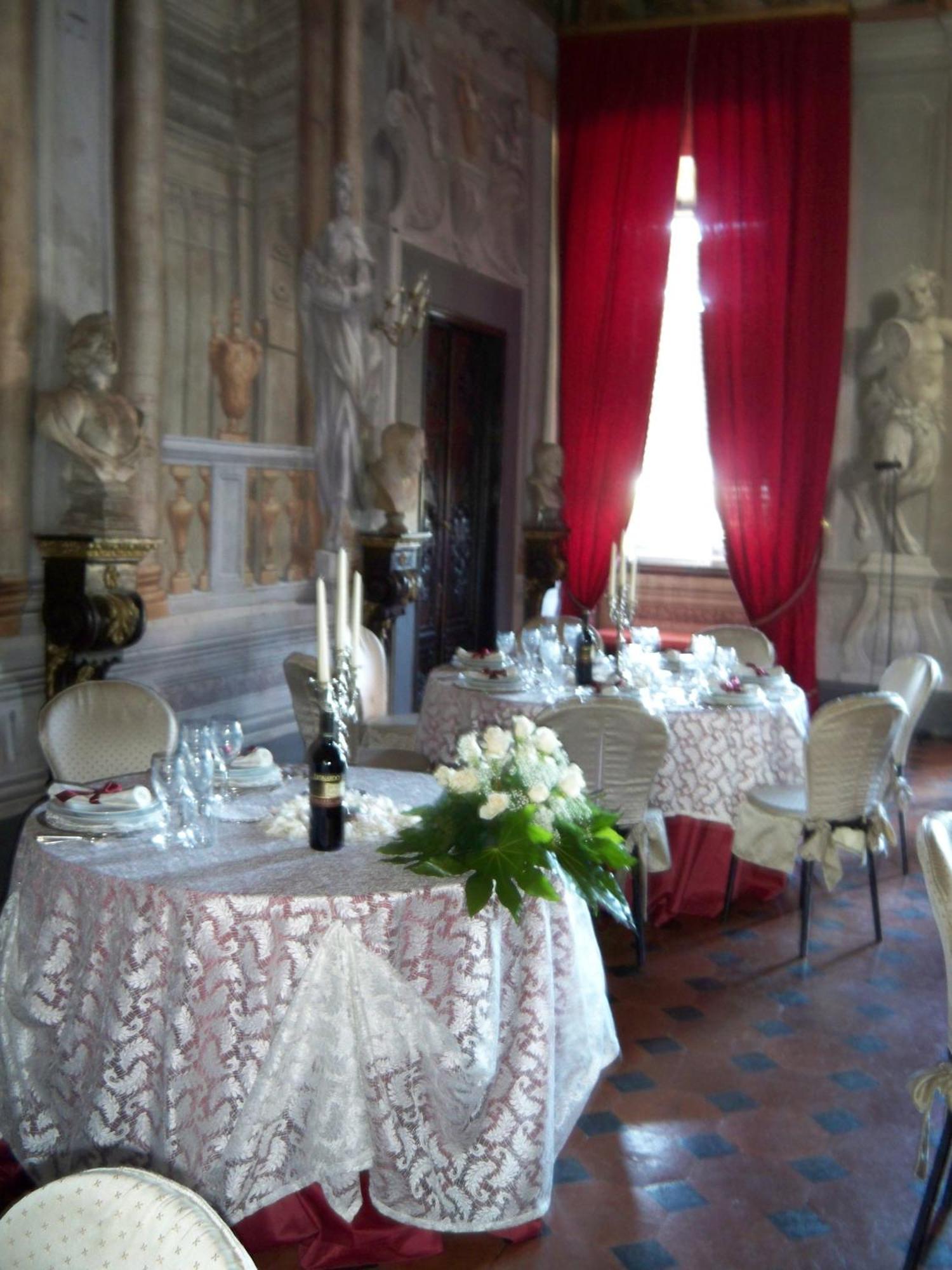 Villa Di Corliano Relais All'Ussero San Giuliano Terme Luaran gambar